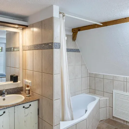 Fuer 6 Personen 80 M² * Potsdam